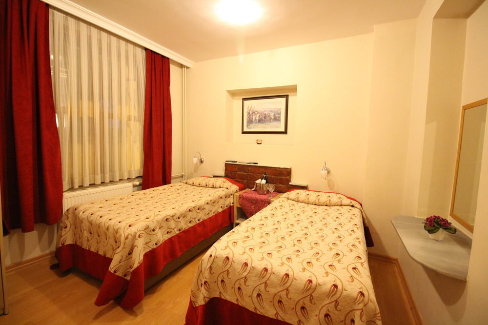 Dos Hermanos Hotel Истанбул Екстериор снимка