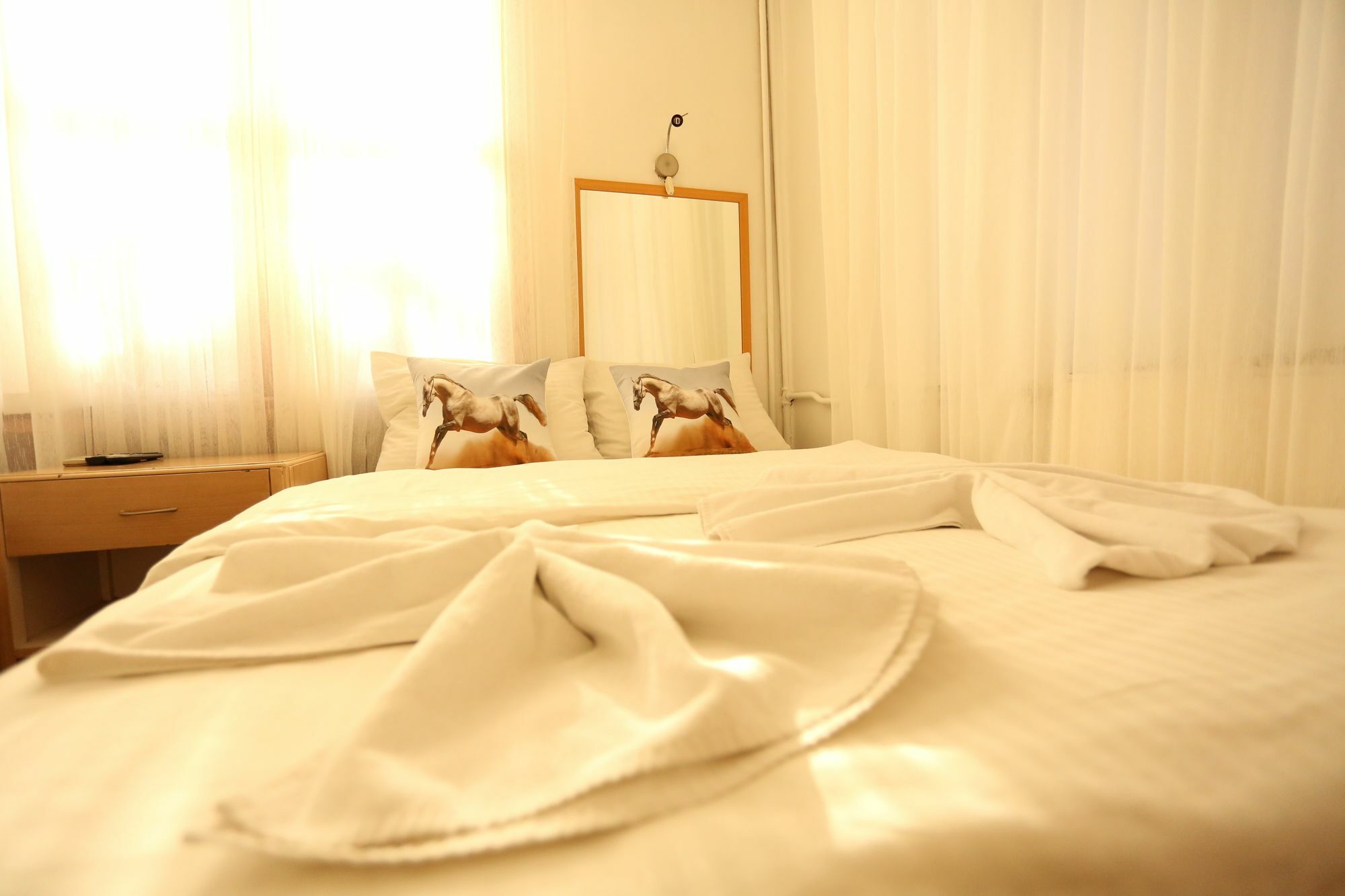 Dos Hermanos Hotel Истанбул Екстериор снимка