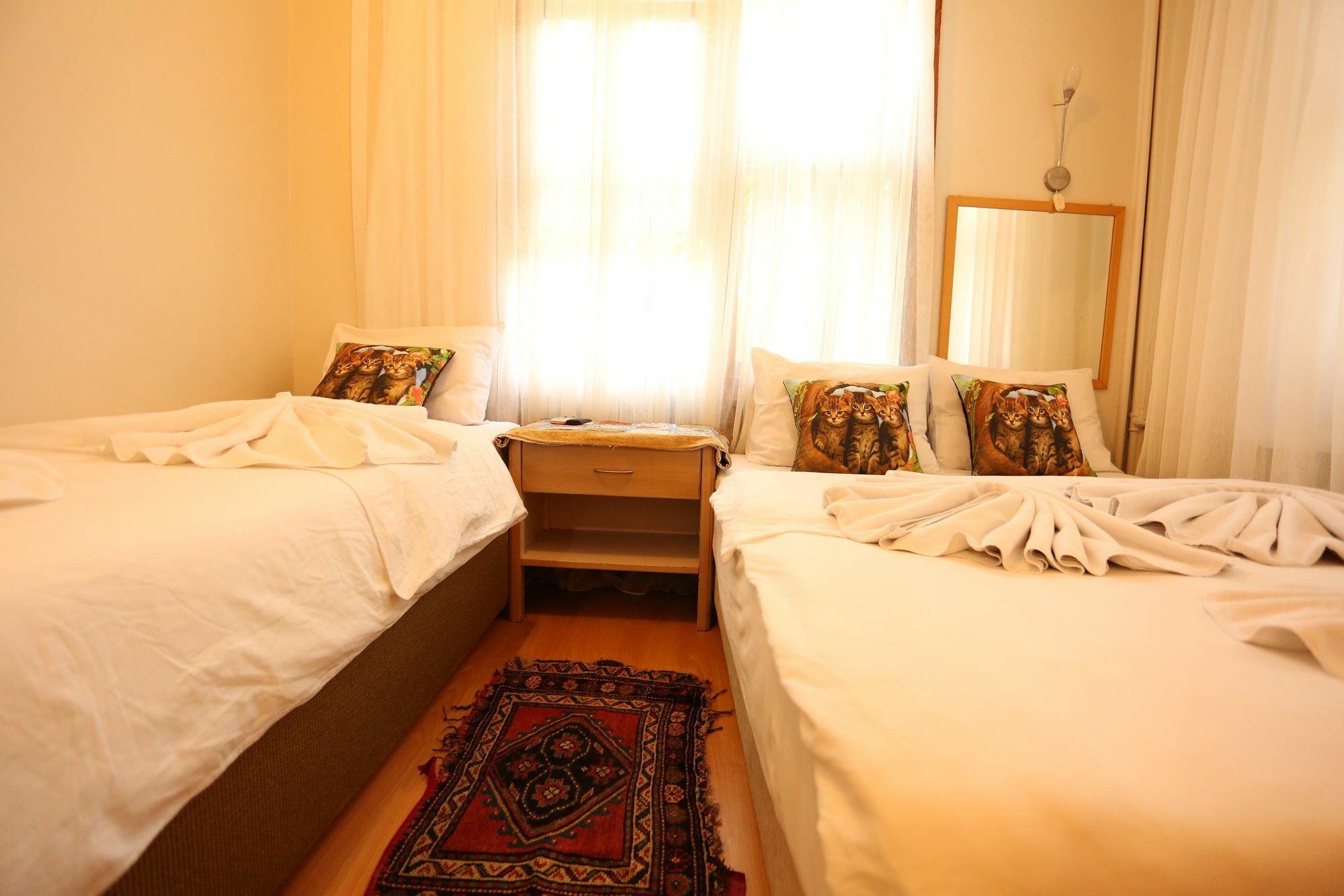 Dos Hermanos Hotel Истанбул Екстериор снимка