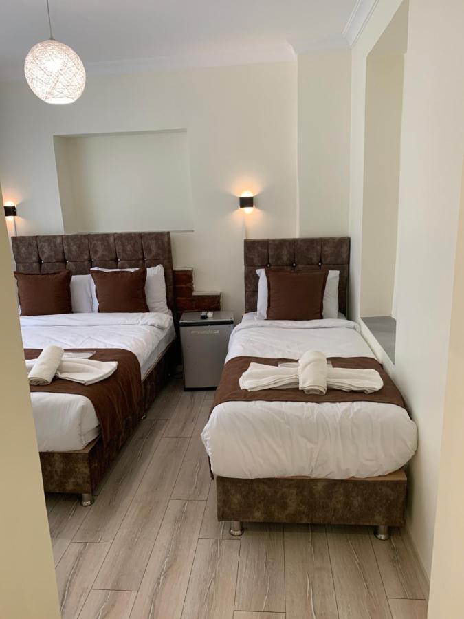 Dos Hermanos Hotel Истанбул Екстериор снимка
